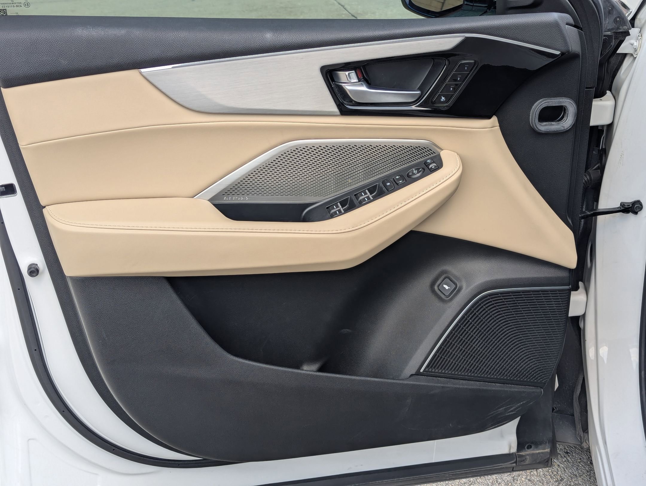 Used 2023 Acura MDX w/Technology Package image 11