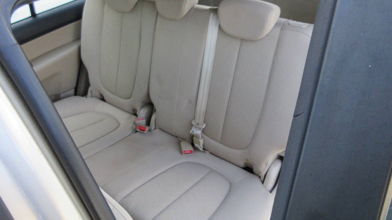 Used 2008 Kia Rondo LX FWD image 15