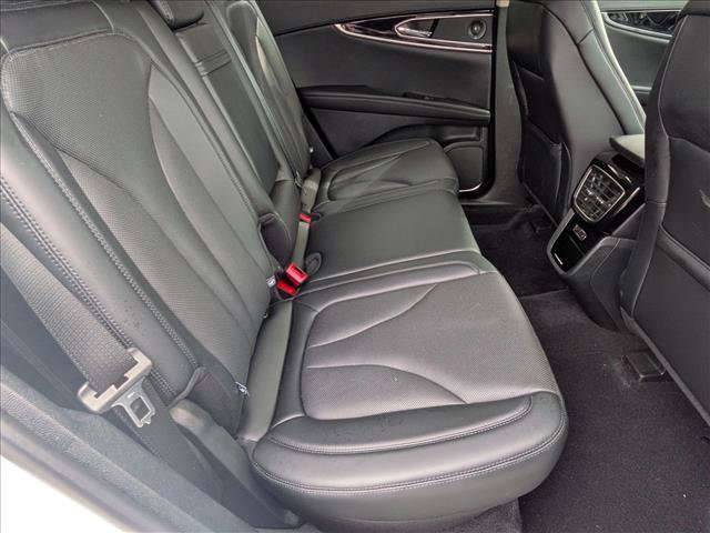 Used 2023 Lincoln Nautilus Reserve w/ Luxury Package AWD/4WD image 19