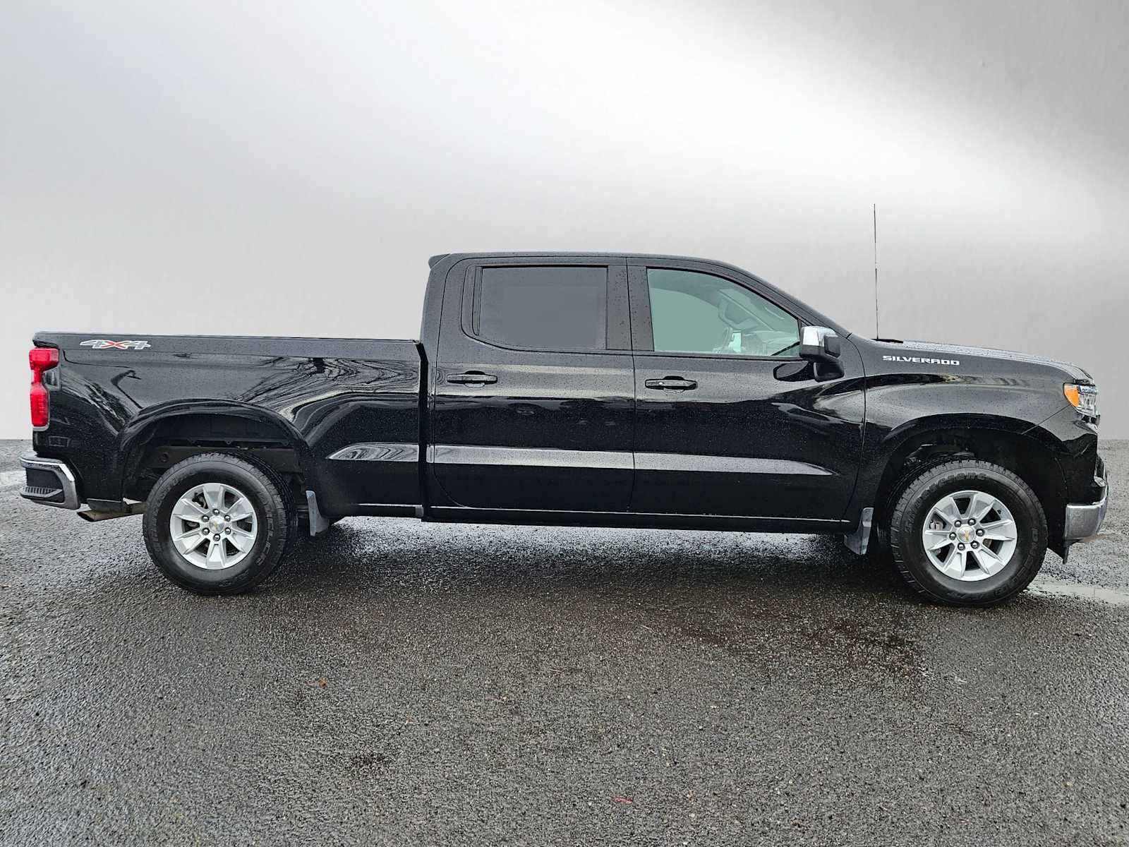 Used 2024 Chevrolet Silverado 1500 LT w/ Work Truck Package image 2