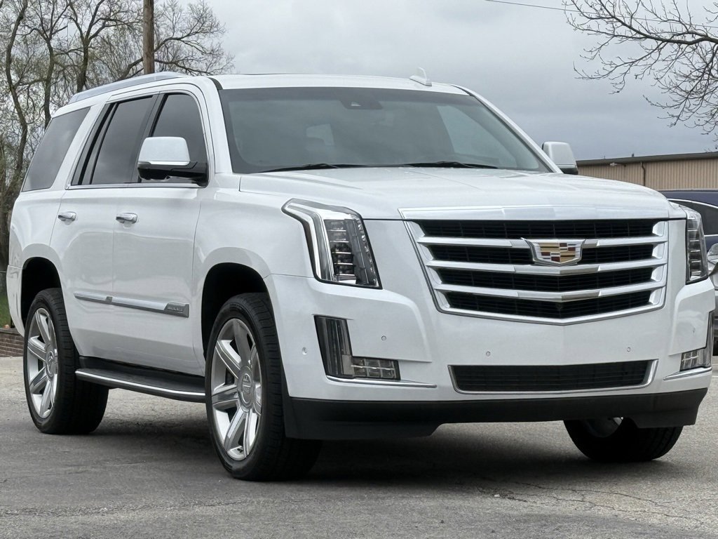 Used 2017 Cadillac Escalade Luxury image 7