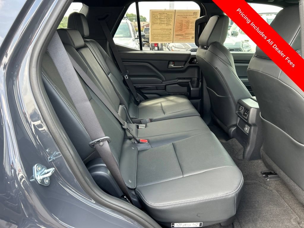 Used 2026 Toyota 4Runner Limited AWD/4WD image 22