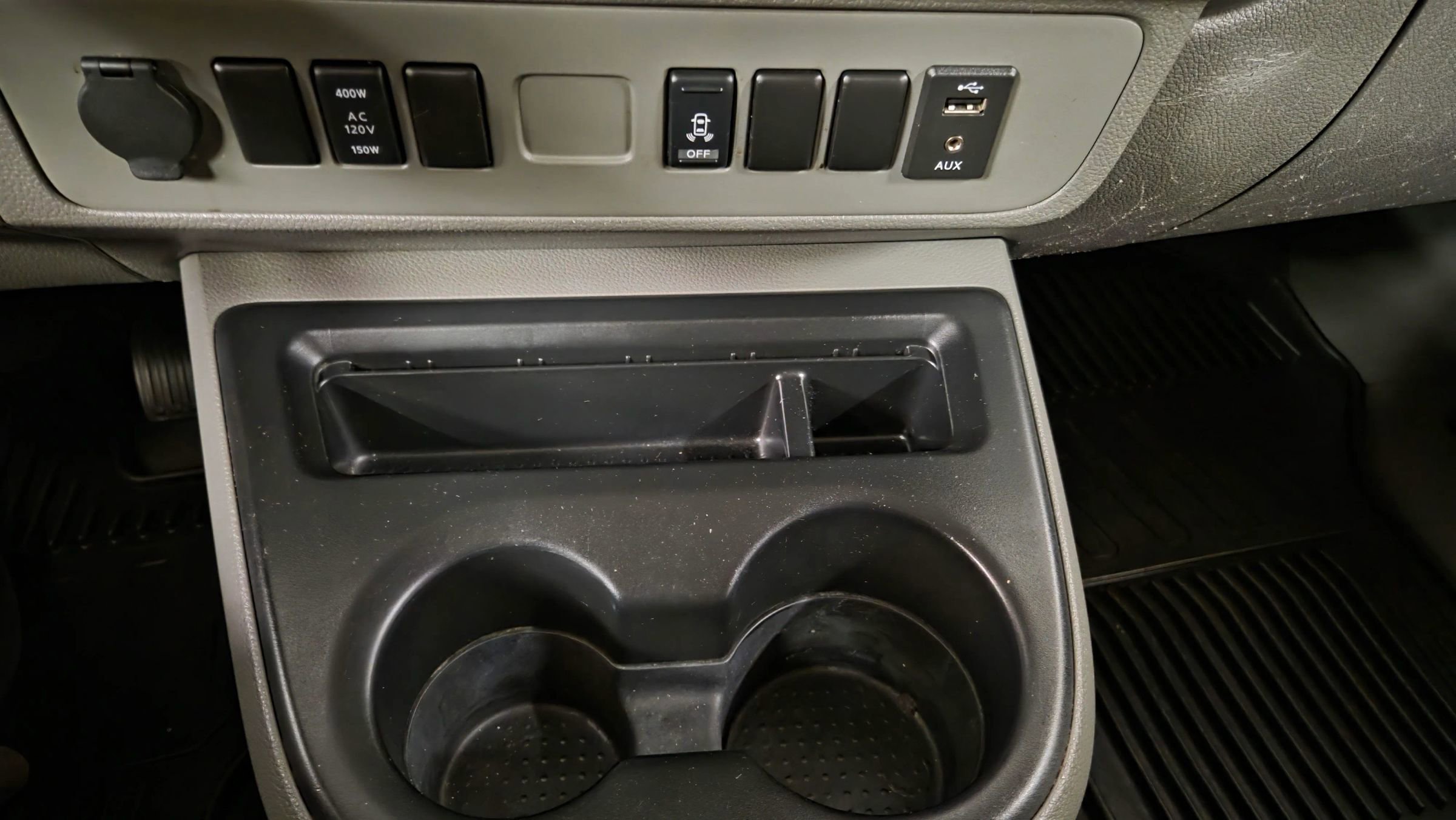 Used 2018 Nissan NV 2500 SV w/ Navigation Package image 23