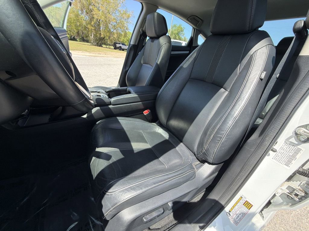 Used 2019 Honda Civic EX-L image 15