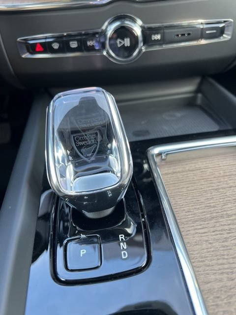 New 2026 Volvo XC60 B5 Plus w/ Climate Package PRO AWD/4WD image 18