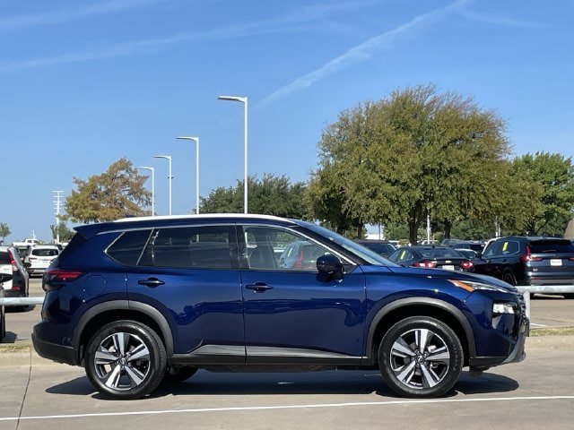 Used 2026 Nissan Rogue SL FWD image 3