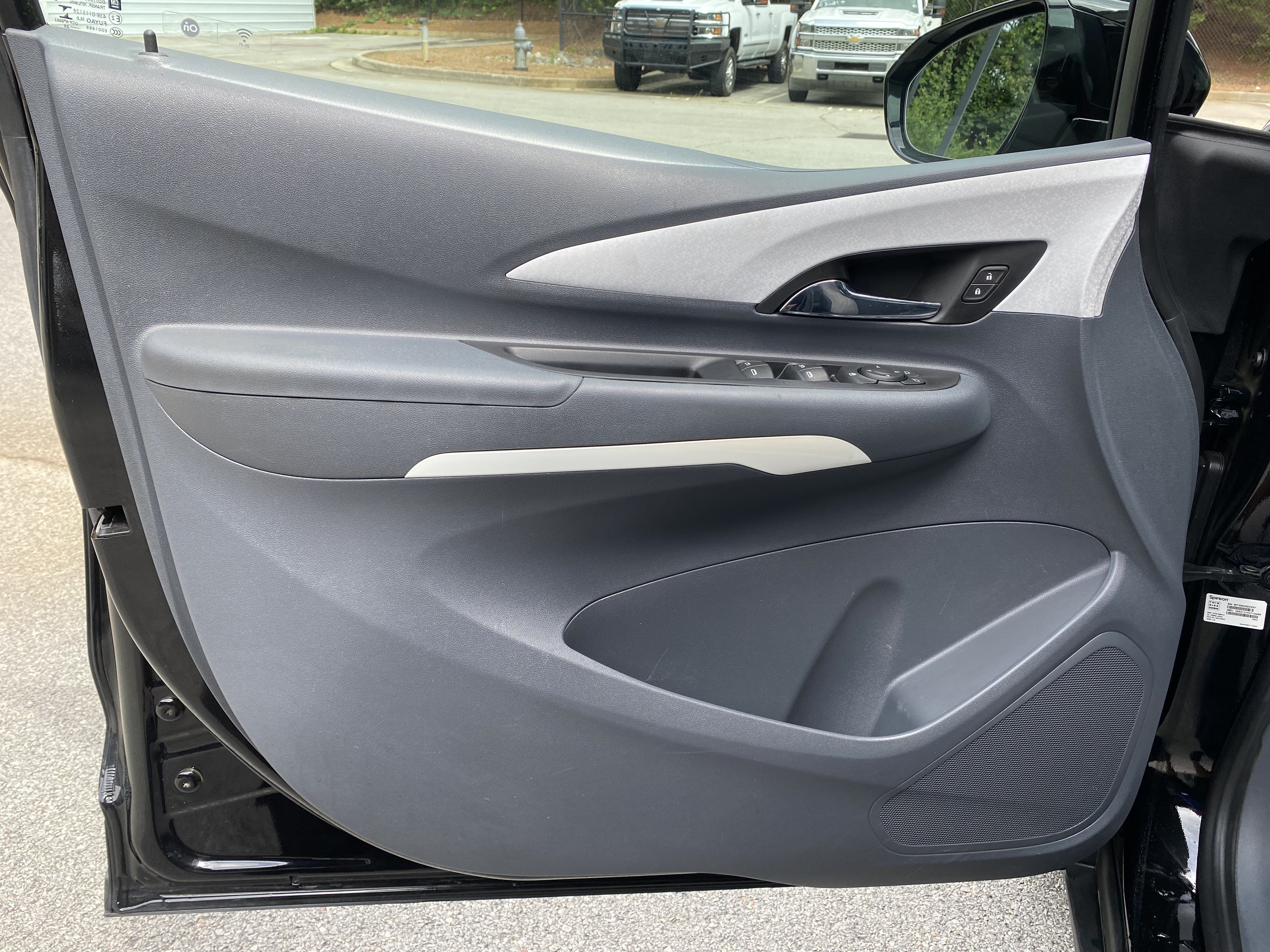 Used 2020 Chevrolet Bolt LT FWD image 15