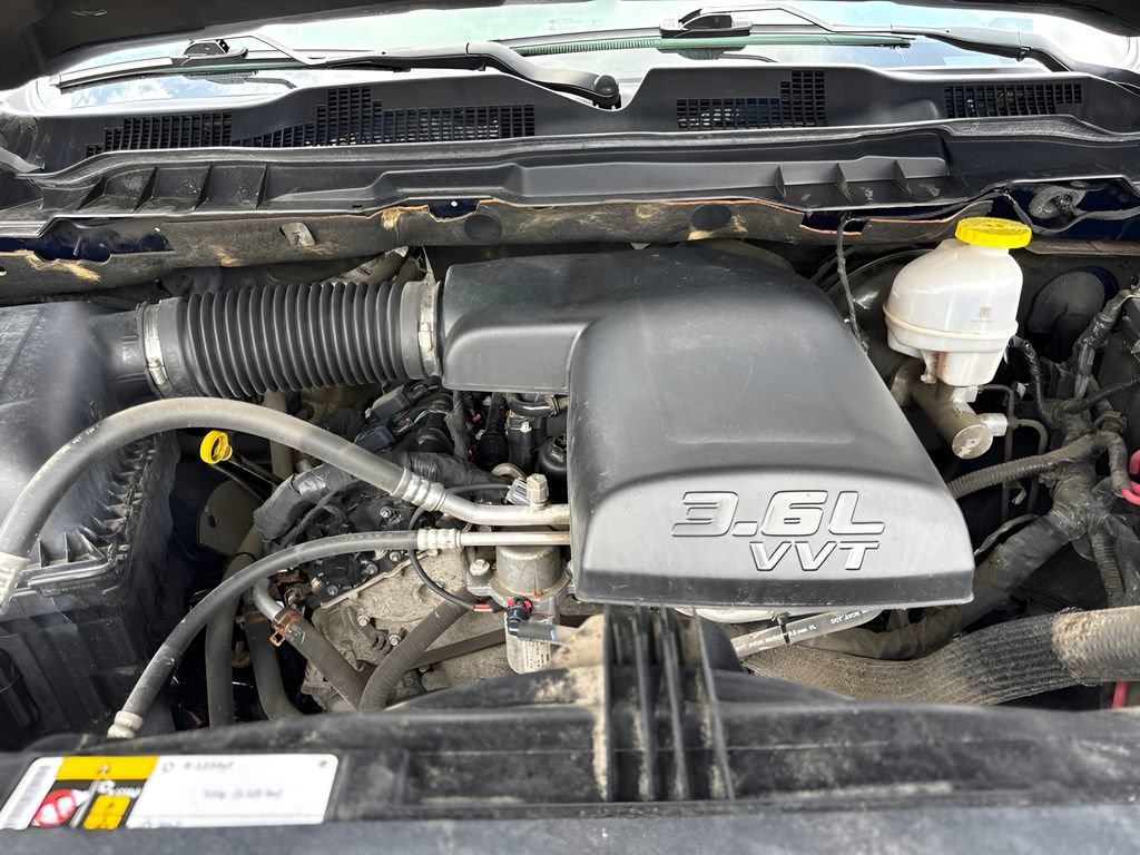 Used 2021 RAM 1500 Express w/ Wheel & Sound Group AWD/4WD image 28