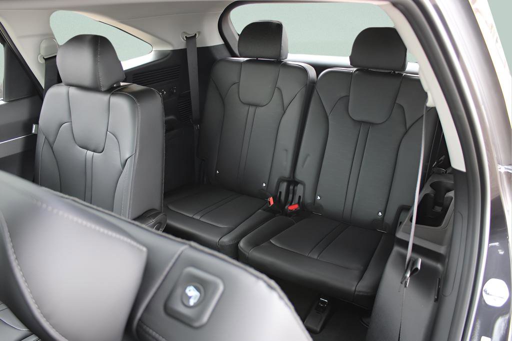 New 2025 Kia Sorento EX w/ Panoramic Sunroof Package image 32