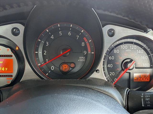 Used 2010 Nissan 370Z Touring image 10