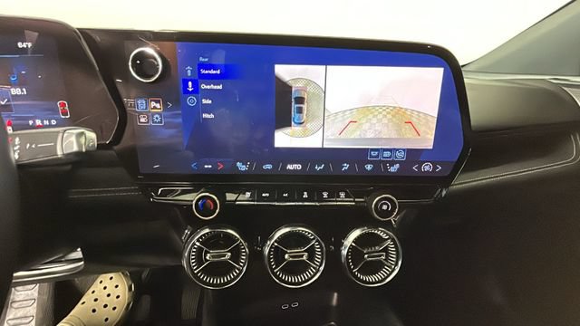 Used 2025 Chevrolet Blazer EV LT AWD/4WD image 24