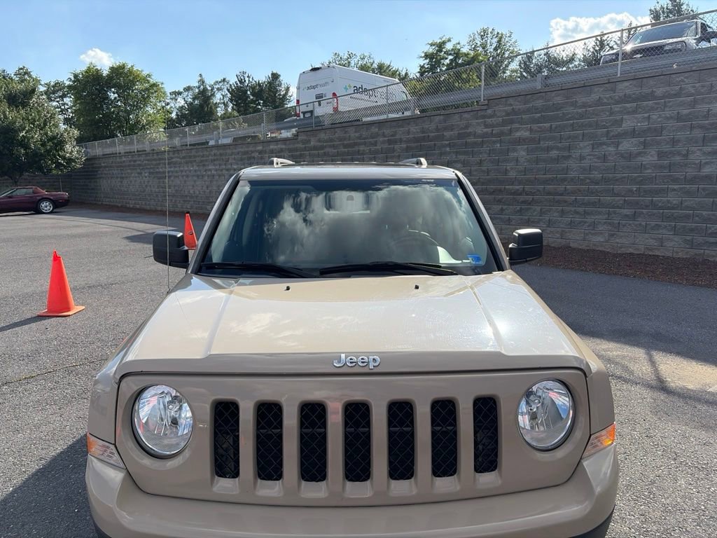 Used 2017 Jeep Patriot High Altitude FWD image 5