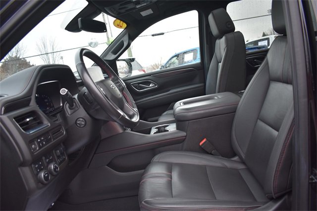 Certified 2022 Chevrolet Suburban RST w/ Sport Performance Package image 30