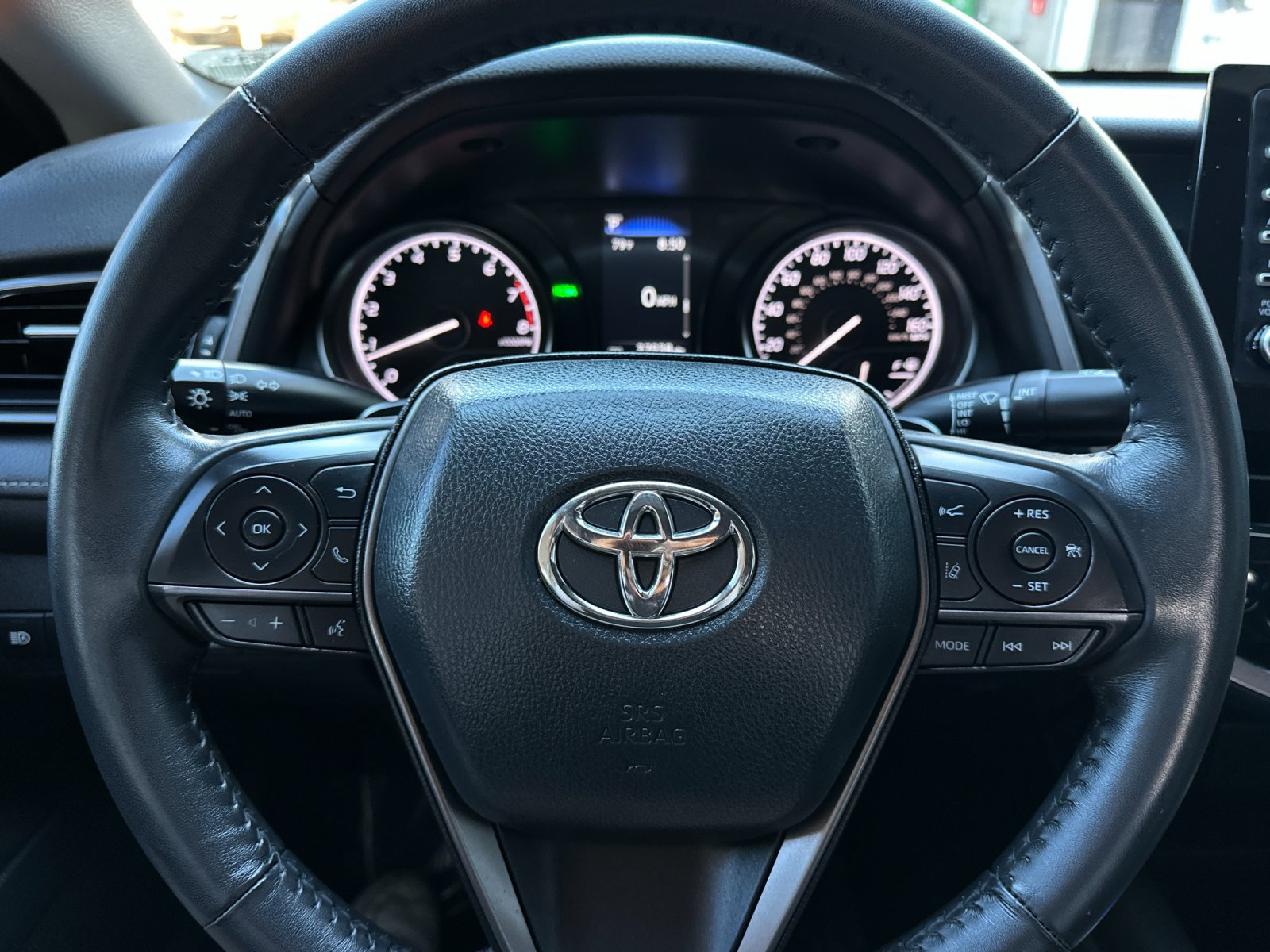 Used 2024 Toyota Camry SE w/ Convenience Package FWD image 20
