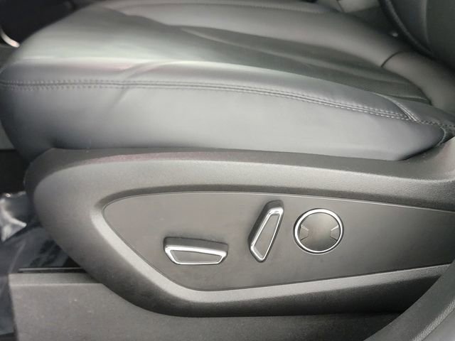 Used 2023 Lincoln Nautilus Reserve w/ Equipment Group 201A image 14