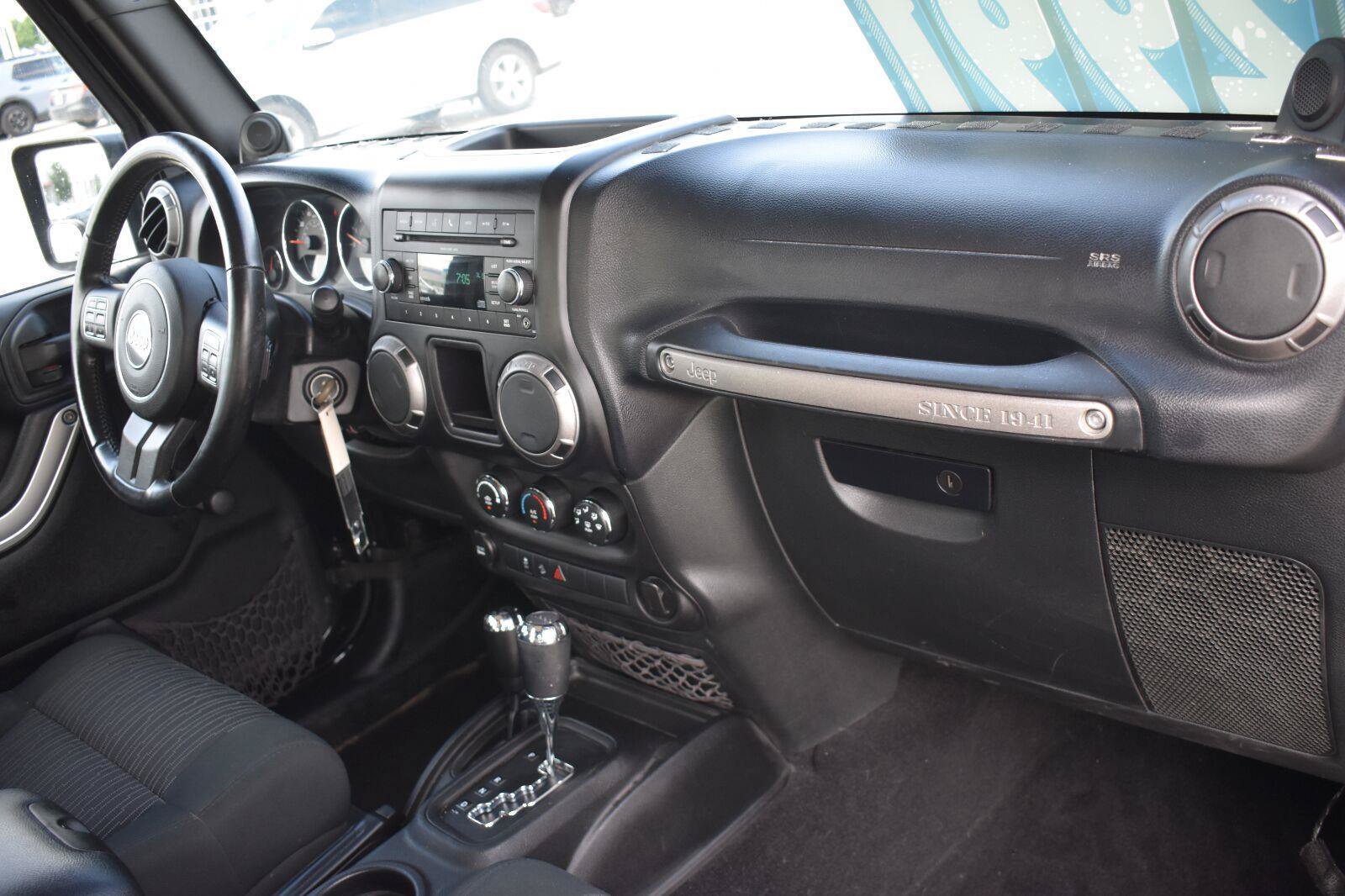 Used 2012 Jeep Wrangler Sport w/ Connectivity Group AWD/4WD image 10