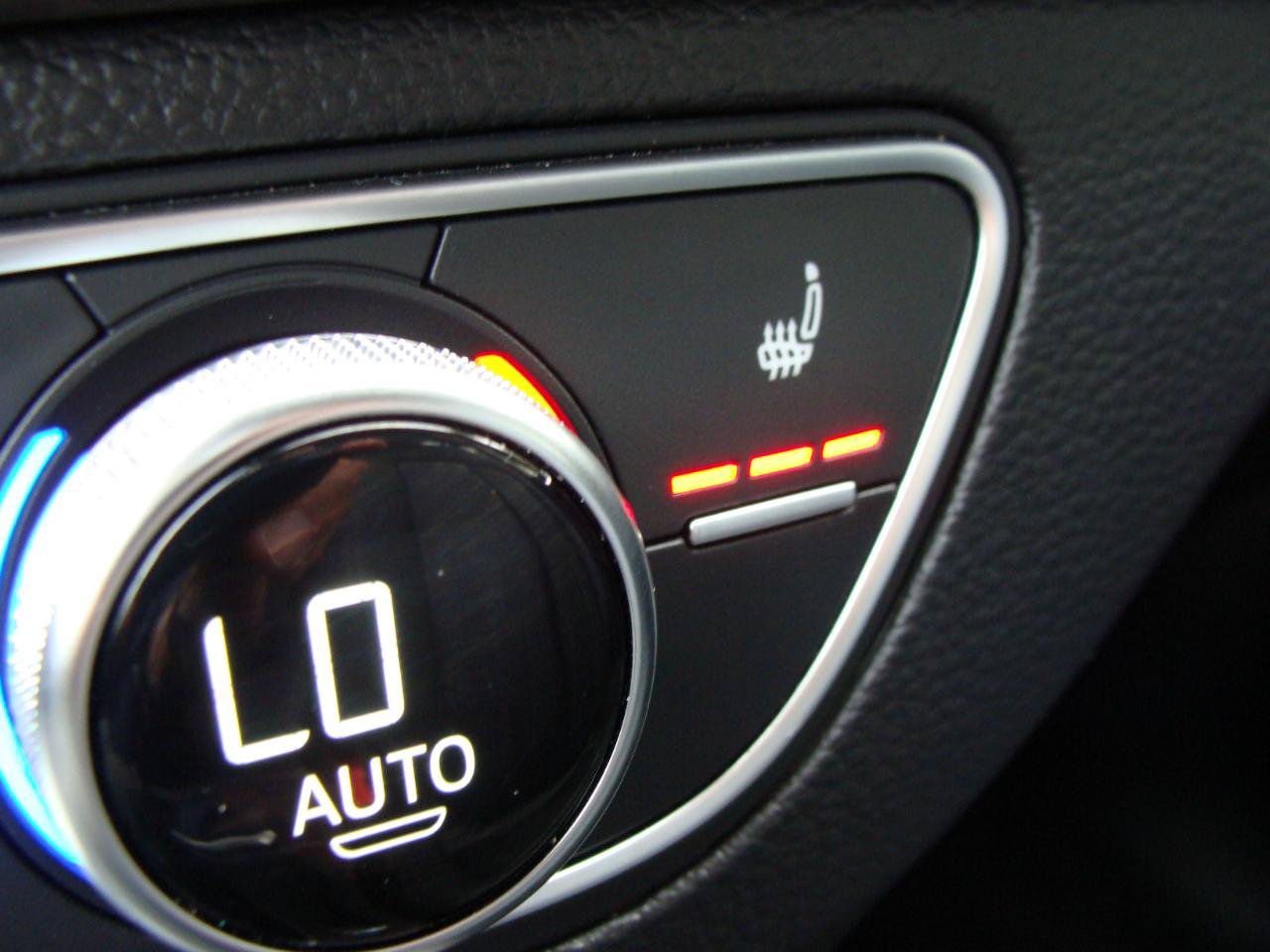Used 2021 Audi Q5 e Premium Plus w/ Premium Plus Package AWD/4WD image 24