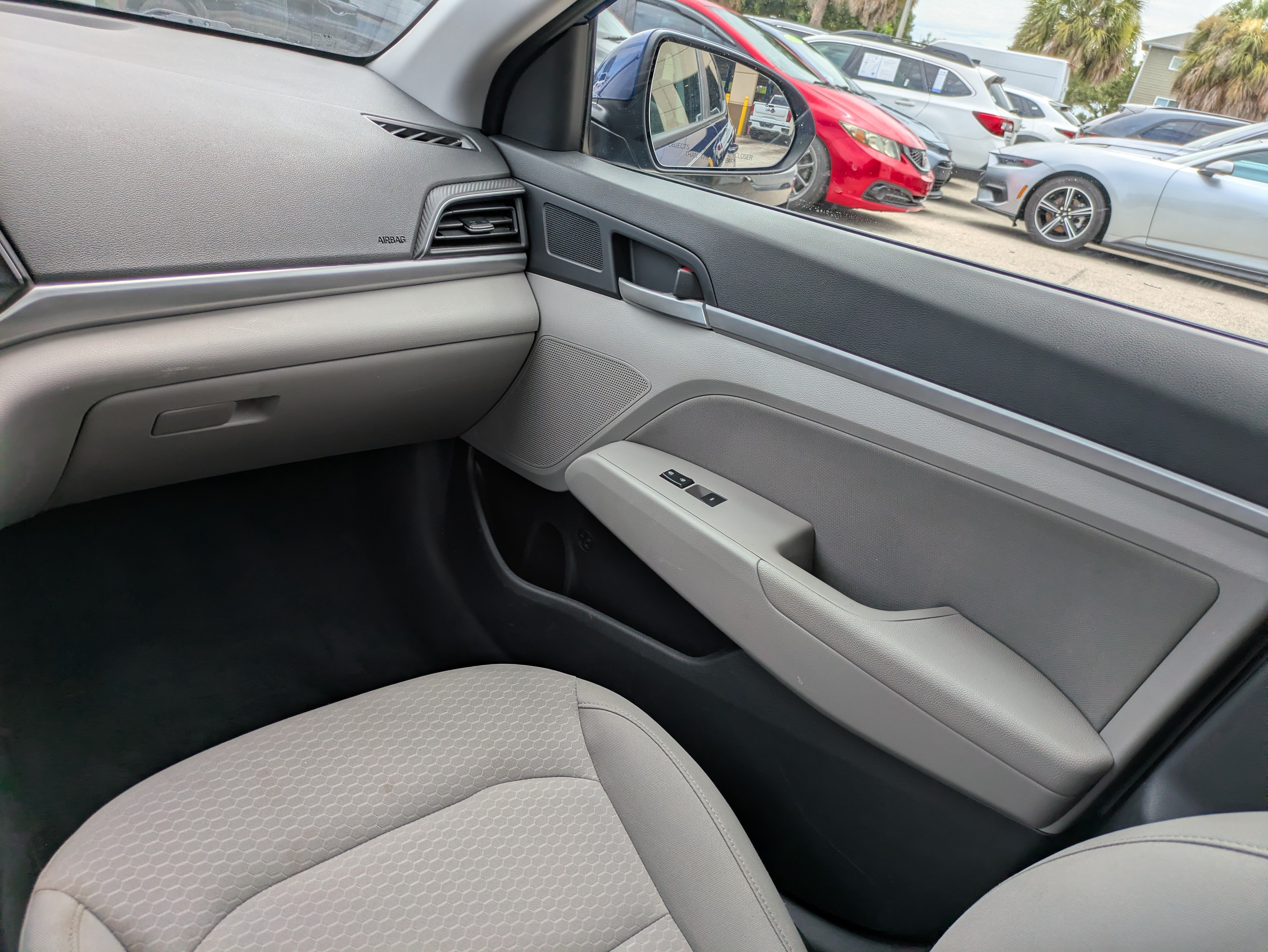 Used 2020 Hyundai Elantra Value Edition FWD image 15