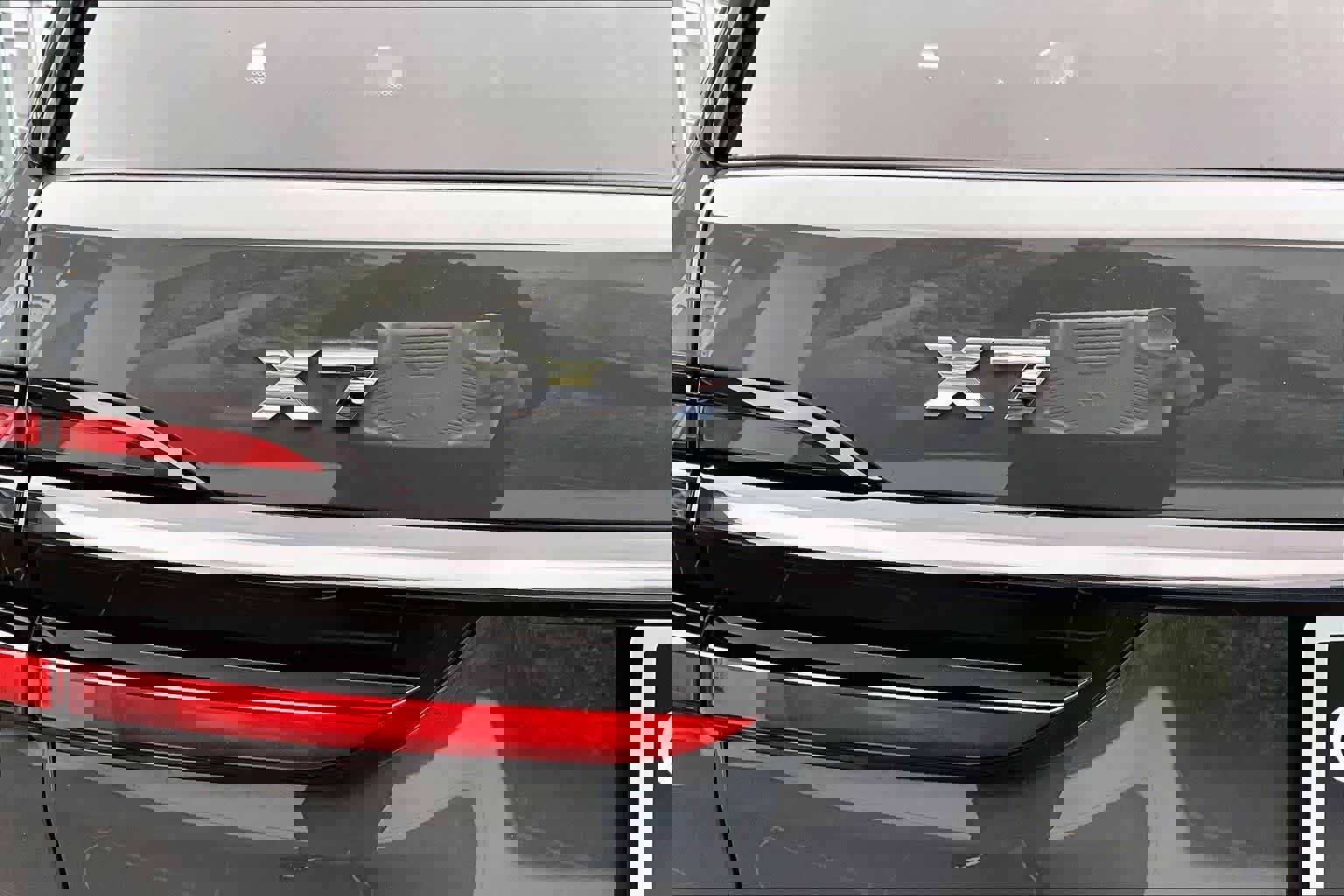 Used 2025 BMW X7 M60i image 33