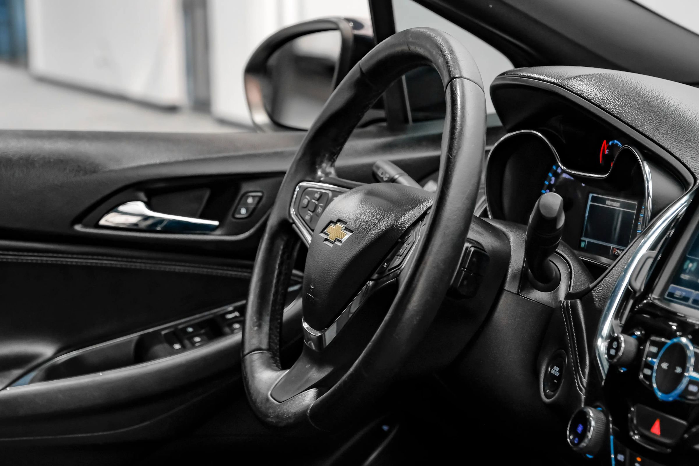 Used 2016 Chevrolet Cruze Premier image 14