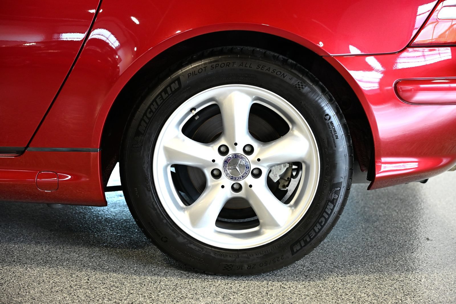 Used 2002 Mercedes-Benz SLK 320 w/ K4 Opt Pkg image 17