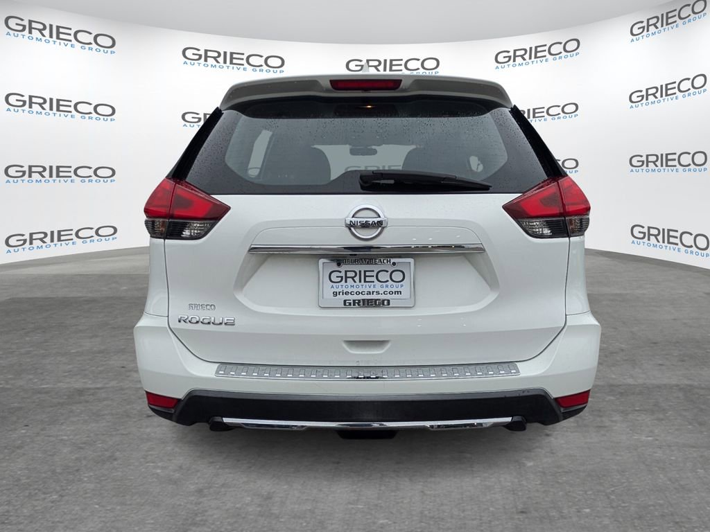 Used 2017 Nissan Rogue S image 6