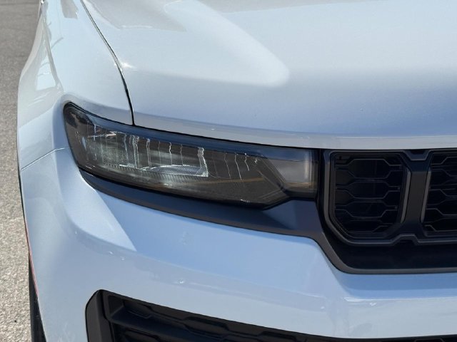 New 2026 Jeep Grand Cherokee Altitude AWD/4WD image 13