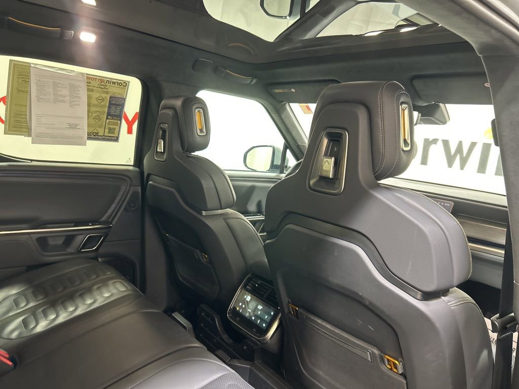 Used 2023 Rivian R1T Adventure image 16