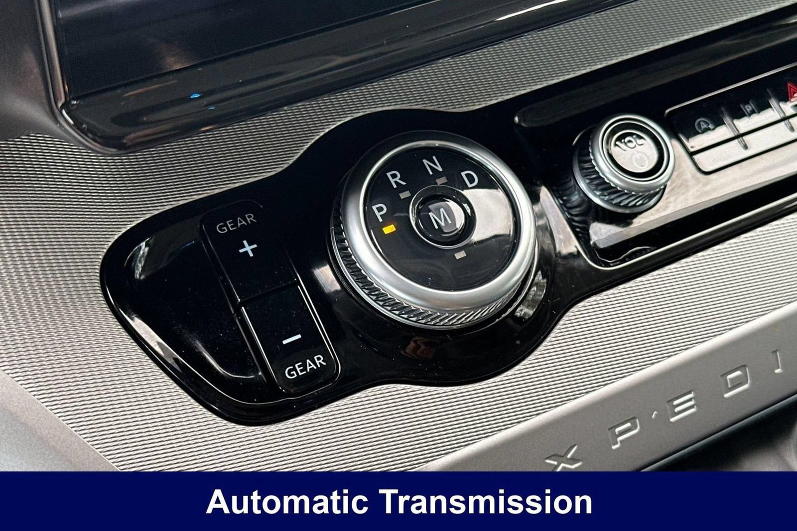 Used 2025 Ford Expedition Max Active RWD image 30