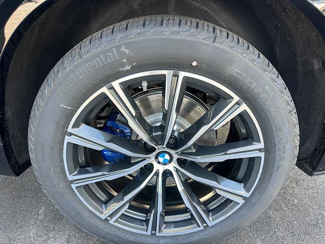 New 2026 BMW X5 xDrive40i w/ M Sport Package image 8