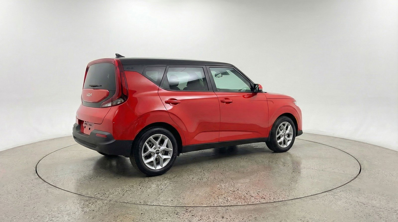 Used 2025 Kia Soul LX w/ LX Technology Package image 7