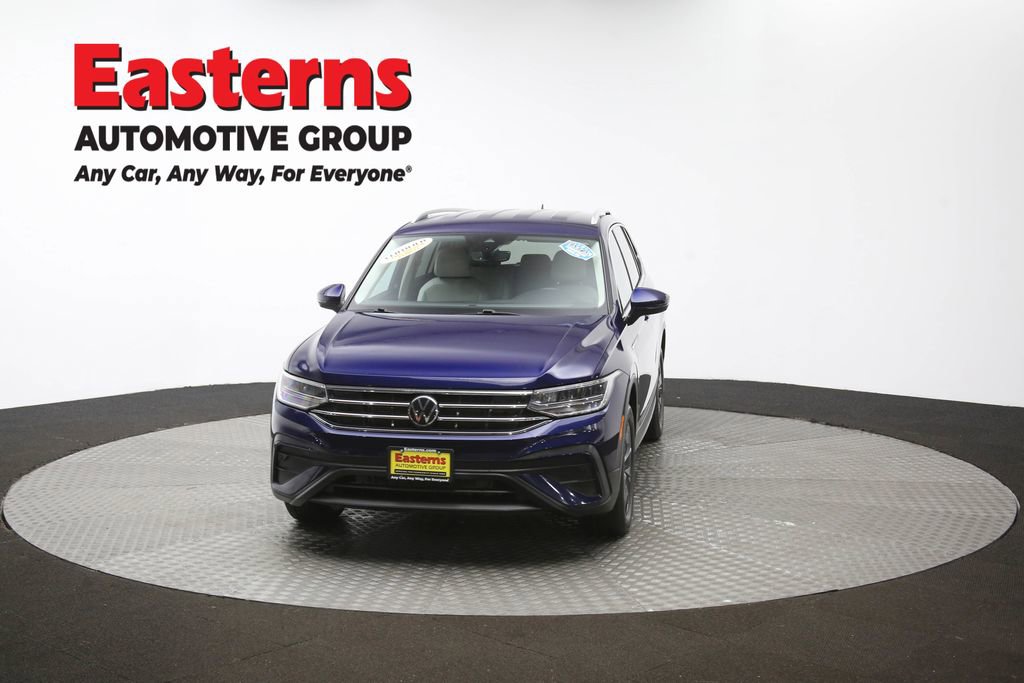 Used 2022 Volkswagen Tiguan SE image 51