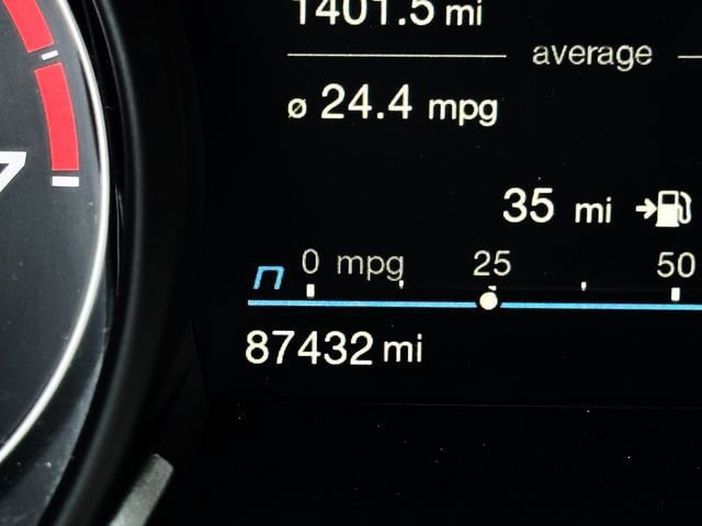 Used 2020 Alfa Romeo Stelvio RWD image 18