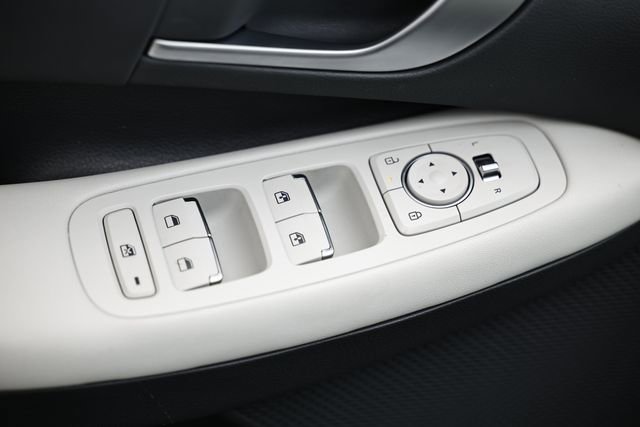 Certified 2025 Hyundai Sonata SEL image 17