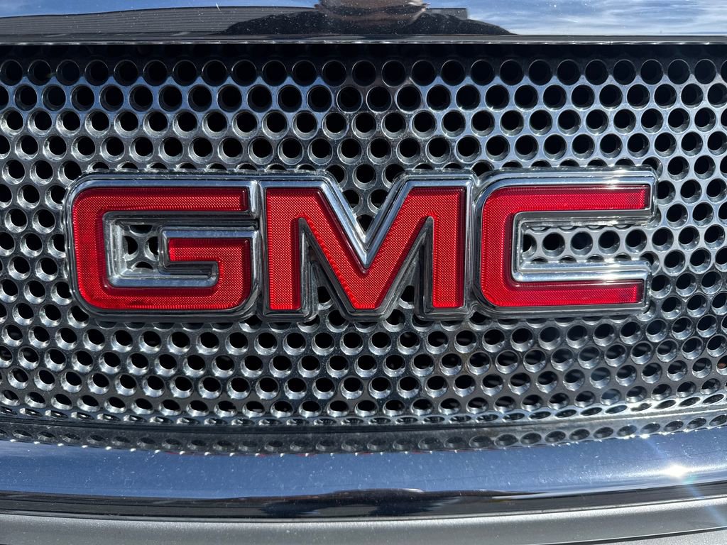 Used 2009 GMC Envoy Denali image 27