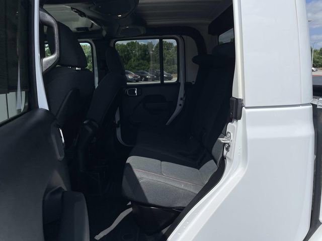 Used 2025 Jeep Gladiator Rubicon w/ Convenience Group AWD/4WD image 9