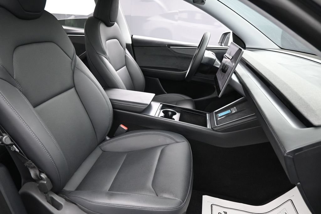 Used 2026 Tesla Model Y AWD image 31