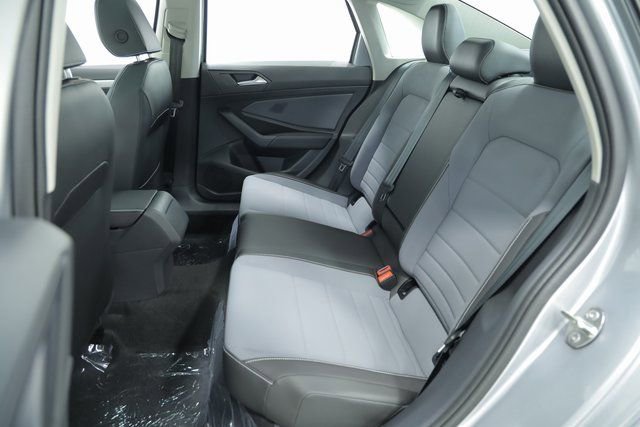 New 2025 Volkswagen Jetta SE image 34