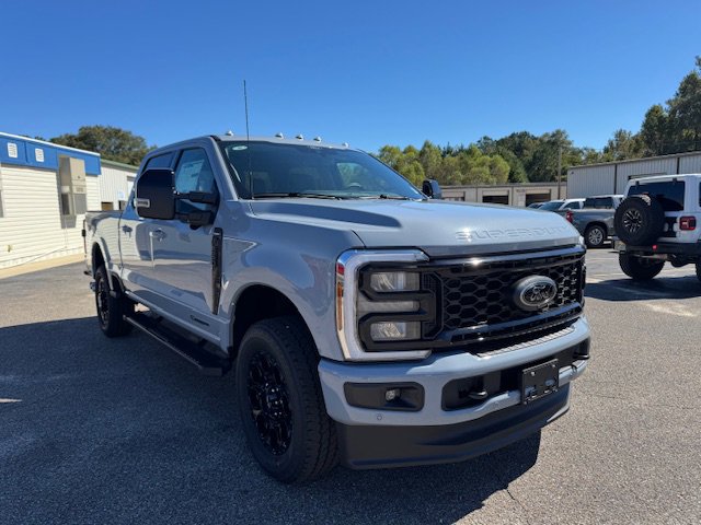 New 2026 Ford F250 4x4 Crew Cab Super Duty image 4