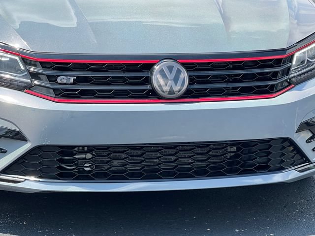 Used 2018 Volkswagen Passat 3.6 FWD image 36