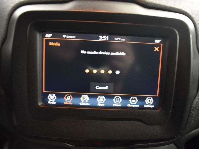 Used 2018 Jeep Renegade Latitude image 18