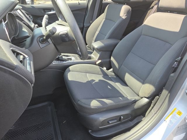 Used 2017 Chevrolet Cruze LT image 31