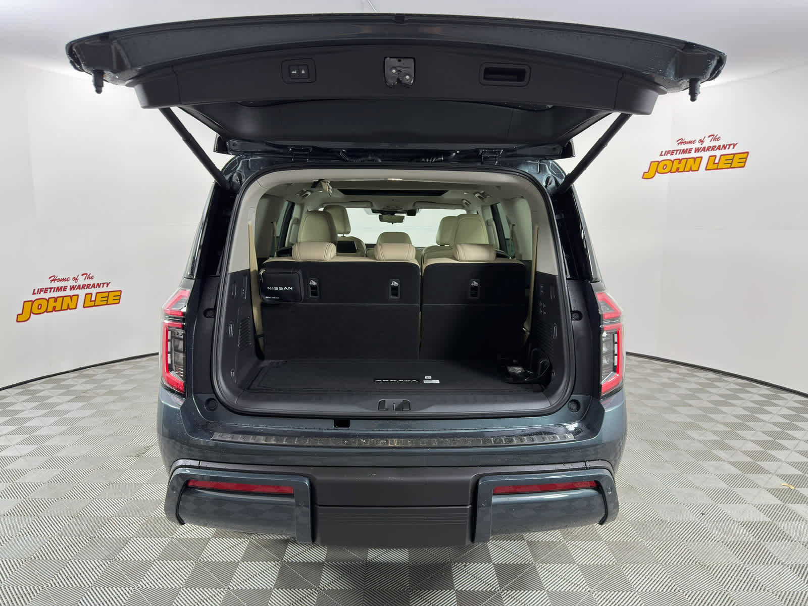 New 2026 Nissan Armada Platinum Reserve image 5