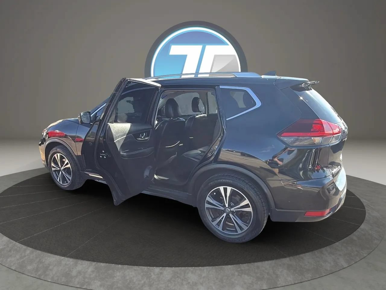 Used 2018 Nissan Rogue SL FWD image 39