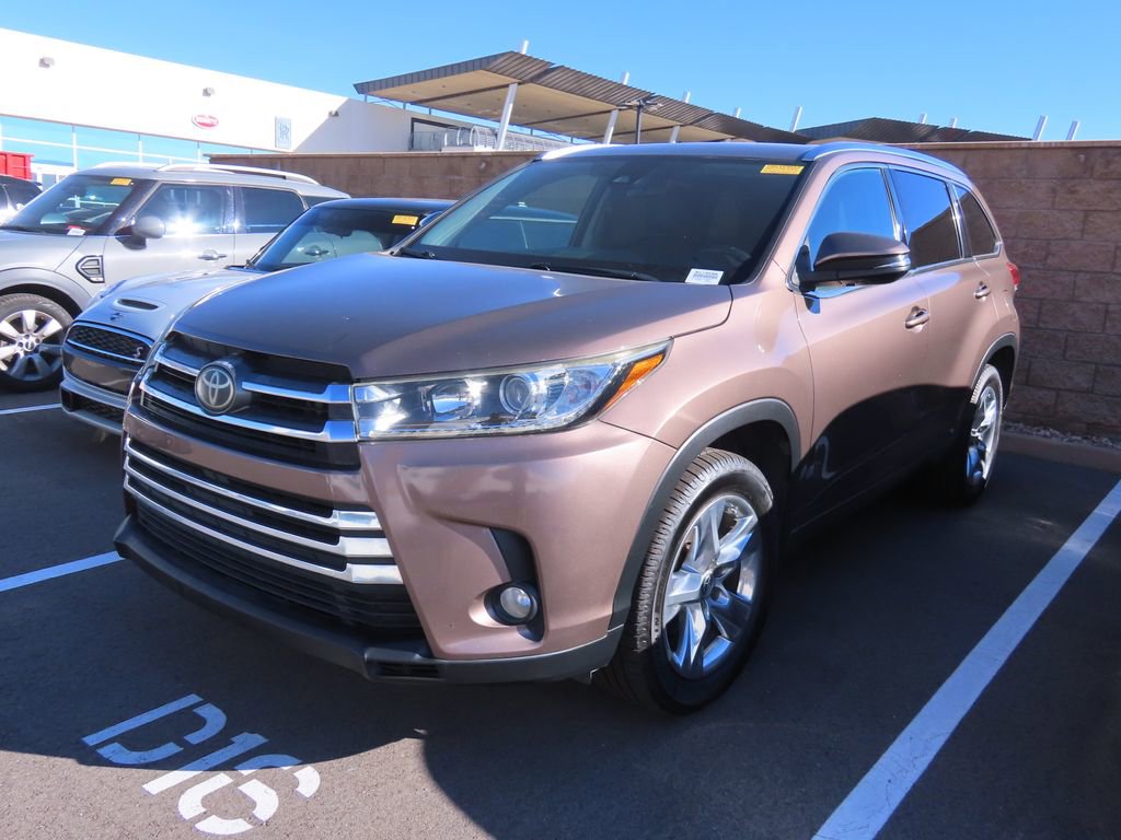 Used 2017 Toyota Highlander Limited image 2