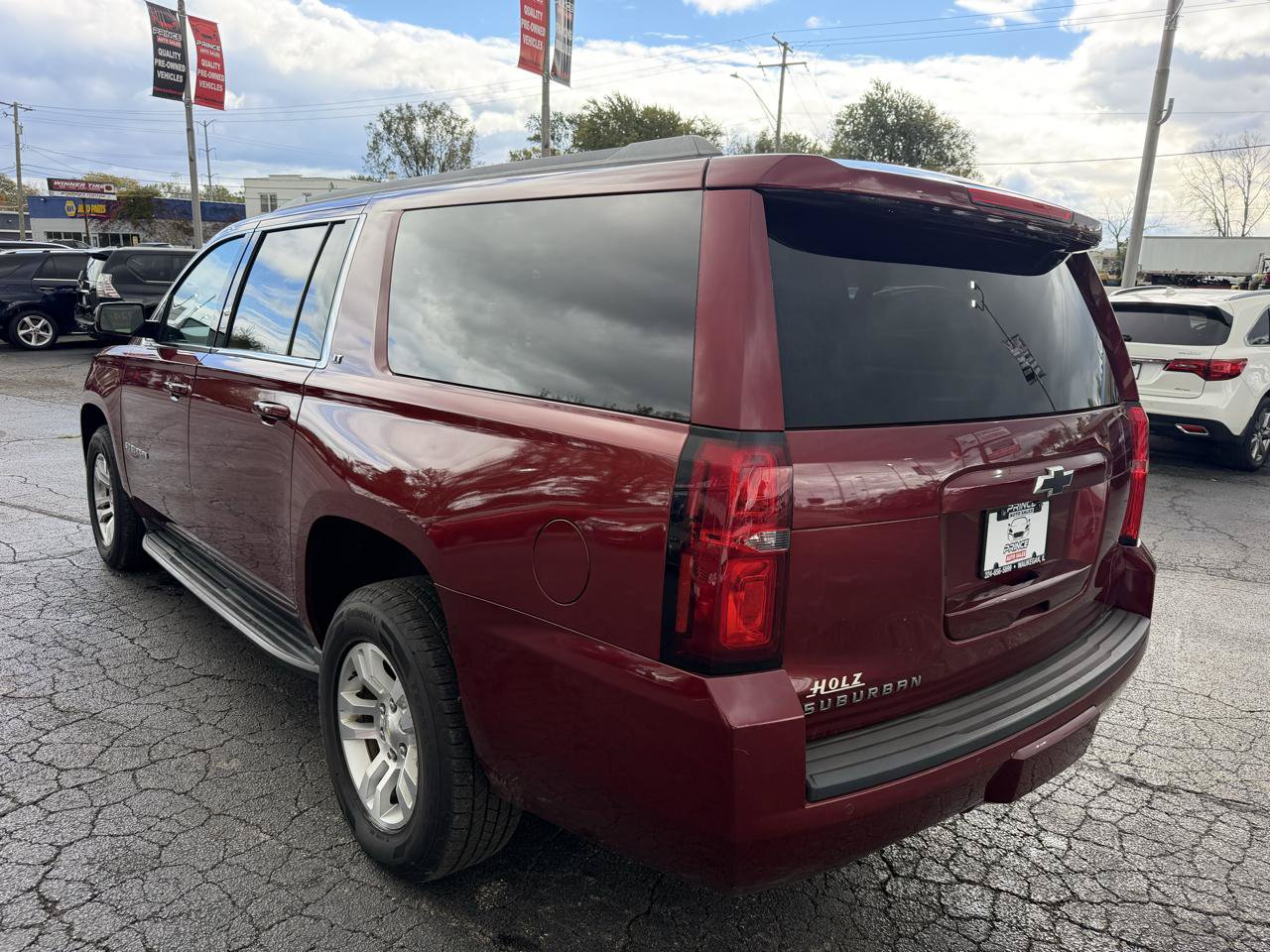 Used 2016 Chevrolet Suburban LT w/ Luxury Package AWD/4WD image 5
