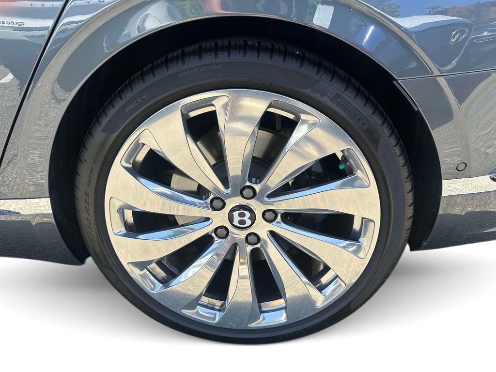 Used 2024 Bentley Flying Spur V8 AWD/4WD image 13