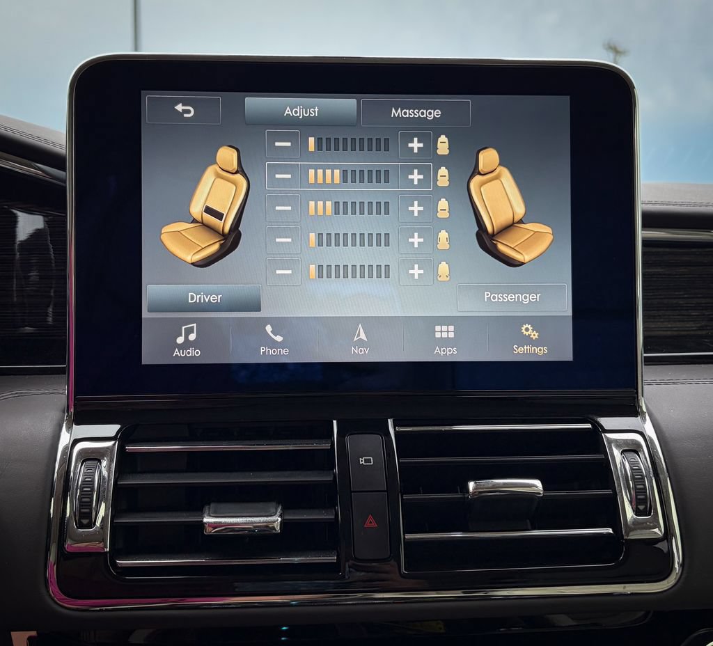 Used 2018 Lincoln Navigator L Black Label AWD/4WD image 18