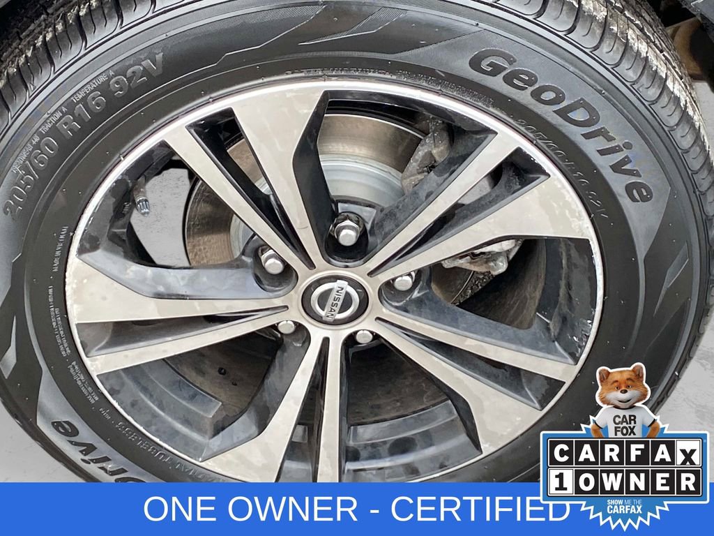 Certified 2023 Nissan Sentra SV image 29