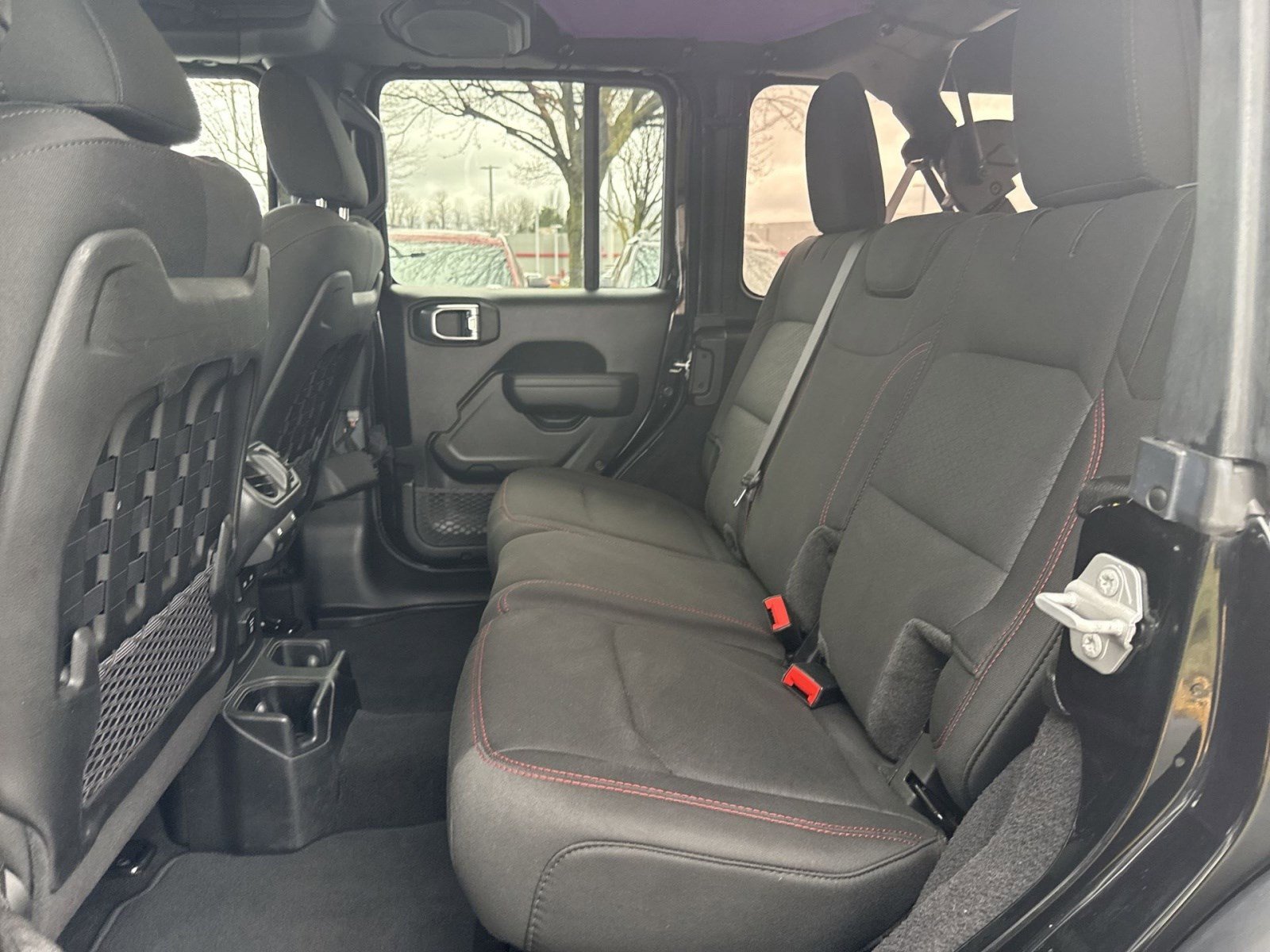 Used 2022 Jeep Wrangler Unlimited Rubicon w/ Xtreme Recon 35" Tire Package image 22